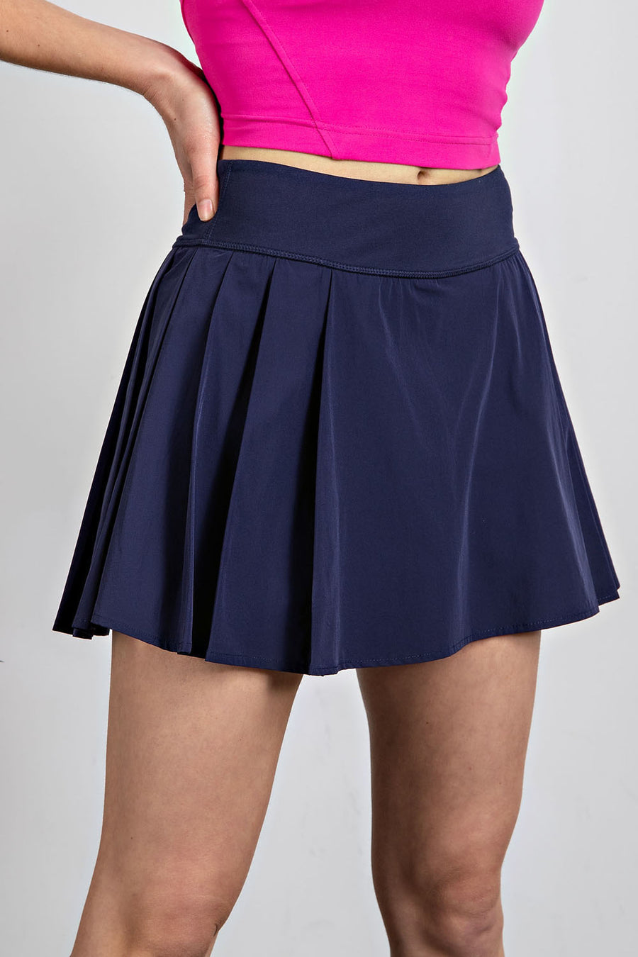 NAVY SKORT